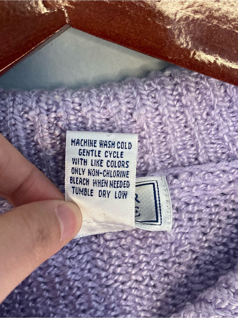 Vintage Jennifer Moore Lavender Knit Pullover with Pearl Buttons - Medium - Picture 4 of 5